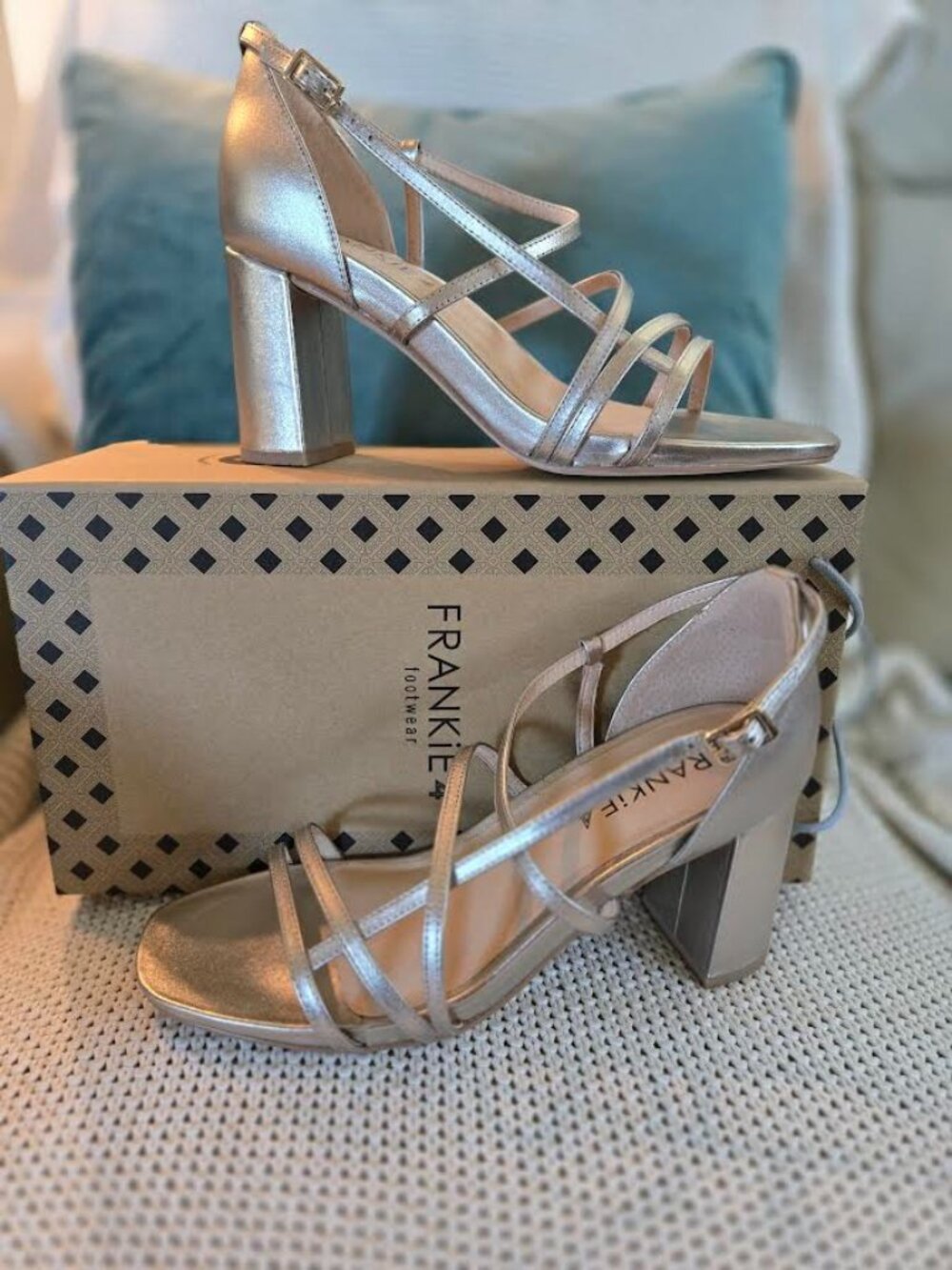 Frankie4 PAiGE Champagne Leather High Heeled Sandal Size 9